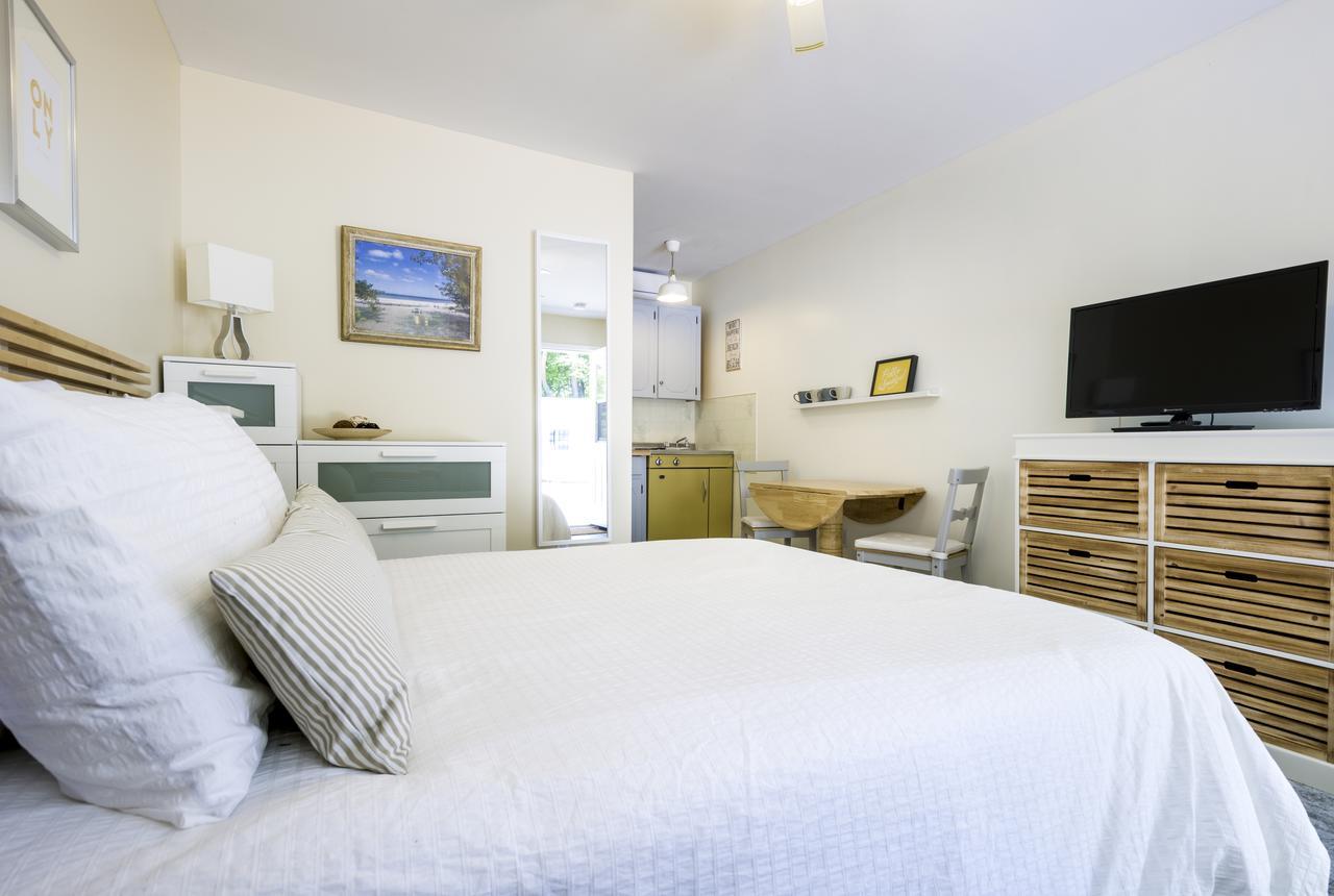 واساغا بيتش Hollywood Cottages المظهر الخارجي الصورة